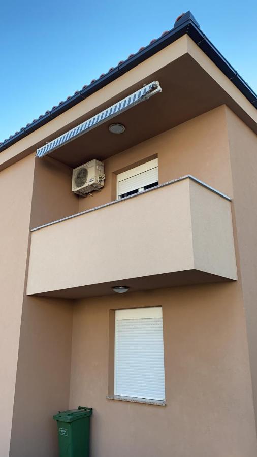 Apartment Matic Vrsi Dış mekan fotoğraf